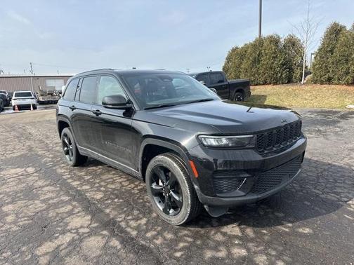 2024 Jeep Grand Cherokee Laredo