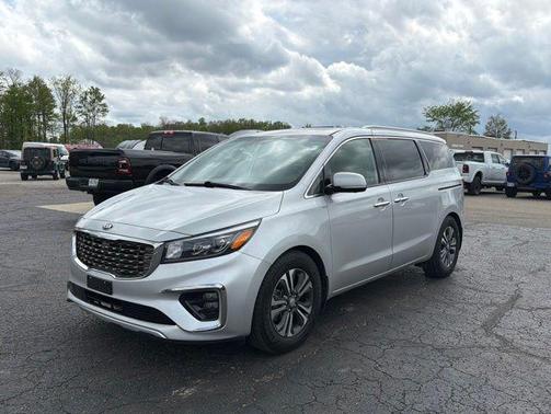 Silky Silver 2020 Kia Sedona SX