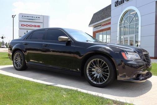 2013 Chrysler 300C Varvatos Collection