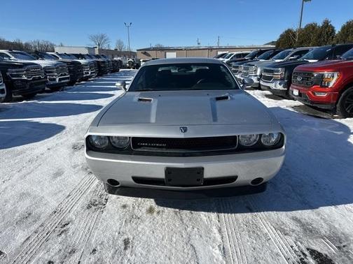 2010 Dodge Challenger SE
