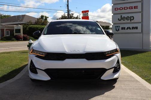 Glacial White Pearl 2022 Kia K5 GT-Line