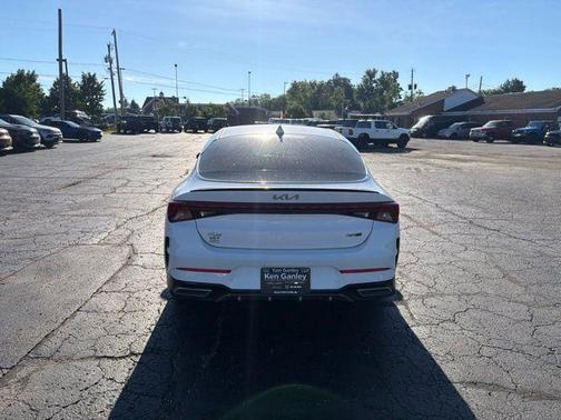 White Pearl 2022 Kia K5 GT-Line