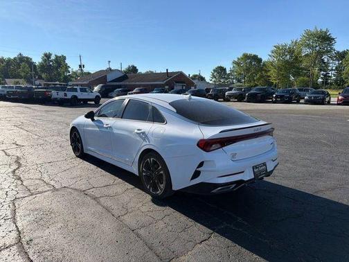 White Pearl 2022 Kia K5 GT-Line