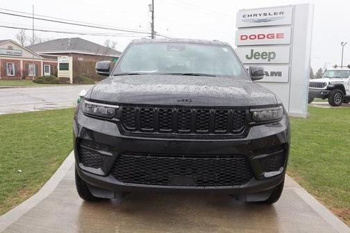 2025 Jeep Grand Cherokee Laredo