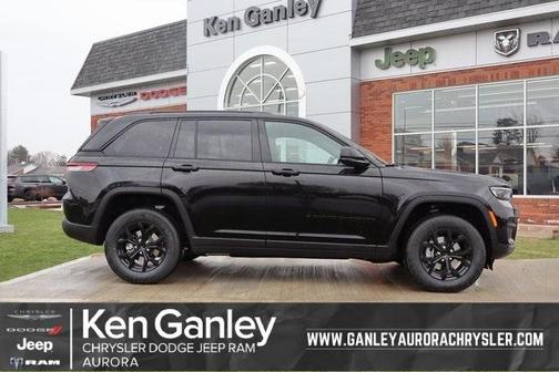 2025 Jeep Grand Cherokee Laredo