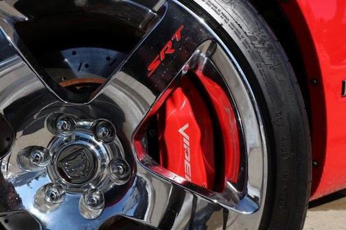 2005 Dodge Viper SRT-10