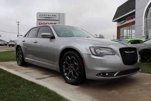 2018 Chrysler 300 S
