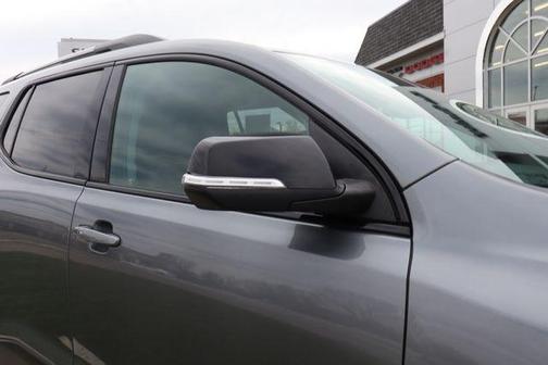 Satin Steel Metallic 2021 GMC Acadia AT4