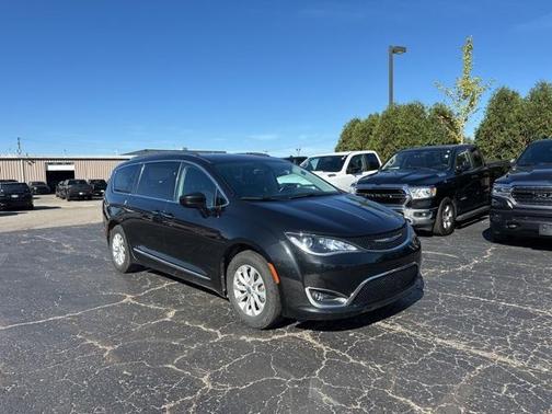 2018 Chrysler Pacifica Touring-L