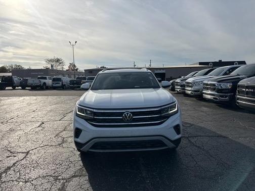 2020 Volkswagen Atlas Cross Sport 2.0T SE w/Technology