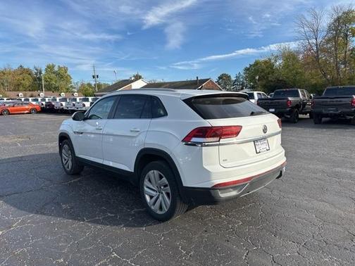 2020 Volkswagen Atlas Cross Sport 2.0T SE w/Technology