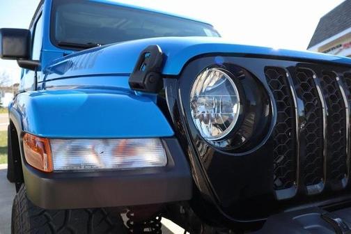 2021 Jeep Gladiator Sport