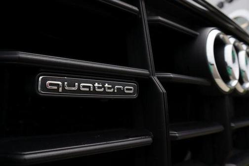 2020 Audi Q8 55 Premium