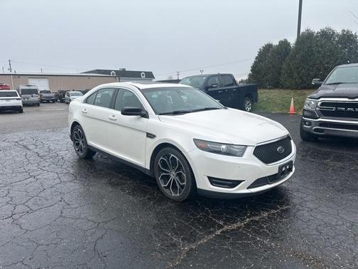 2016 Ford Taurus SHO