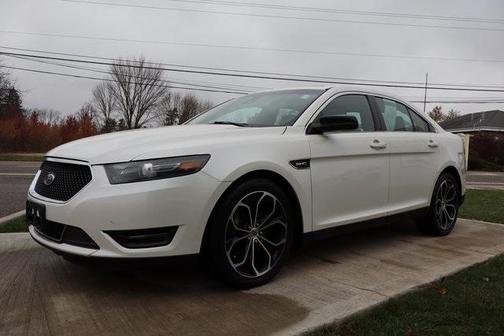 2016 Ford Taurus SHO