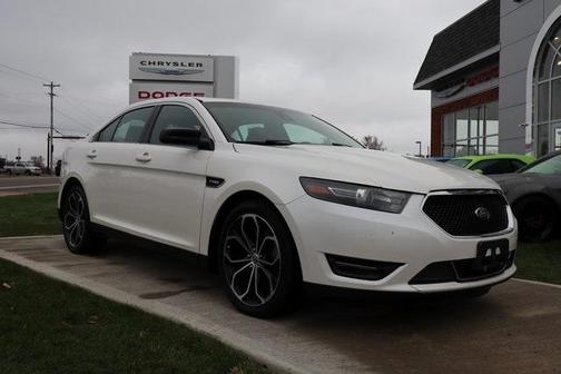 2016 Ford Taurus SHO
