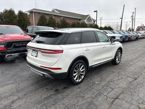 2022 Lincoln Corsair Standard