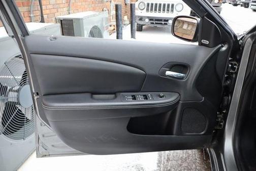 2013 Chrysler 200 Limited