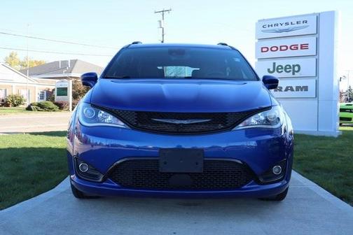 2020 Chrysler Pacifica Launch Edition