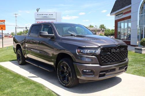 Granite Crystal Clearcoat Metallic 2026 RAM 1500 Express