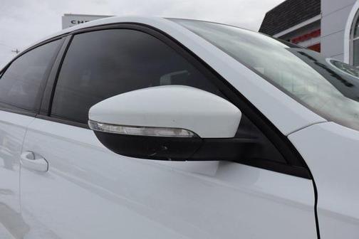 2021 Volkswagen Passat 2.0T R-Line