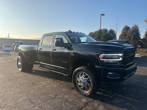 2024 RAM 3500 Laramie