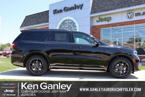 DB Black Crystal Clearcoat 2026 Dodge Durango GT Premium HEMI V8