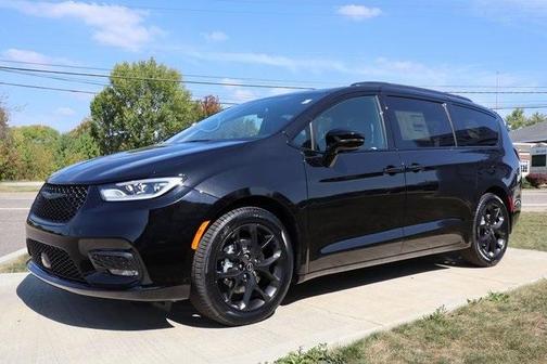 2026 Chrysler Pacifica Limited