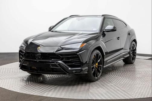 2022 Lamborghini Urus AWD