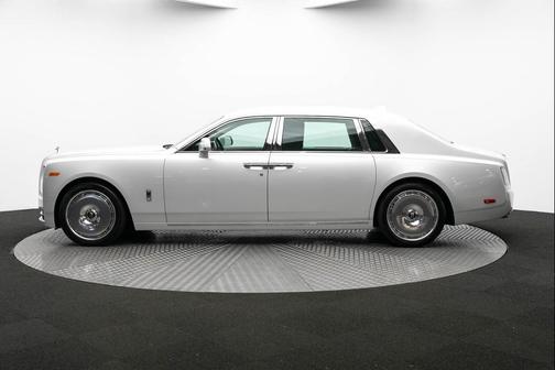 2024 Rolls-Royce Phantom Extended
