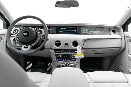 2024 Rolls-Royce Phantom Extended