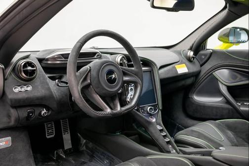 2023 McLaren 720S Base