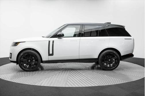 2025 Land Rover Range Rover P400 SE