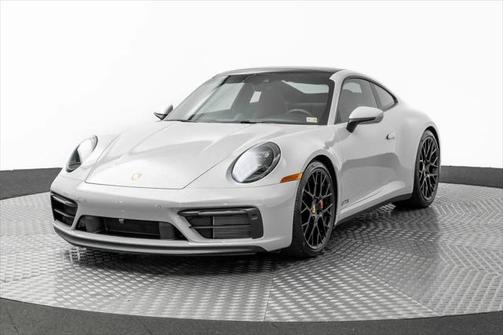 2022 Porsche 911 Carrera GTS