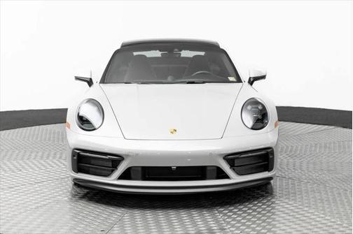 2022 Porsche 911 Carrera GTS