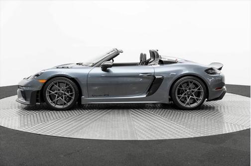 2024 Porsche 718 Spyder RS