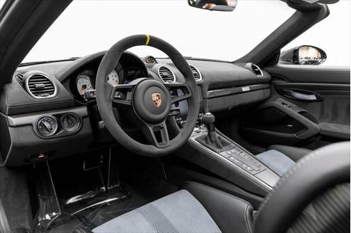 2024 Porsche 718 Spyder RS