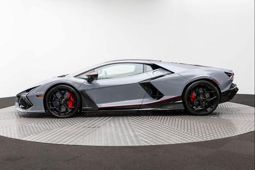 2024 Lamborghini Revuelto Coupe