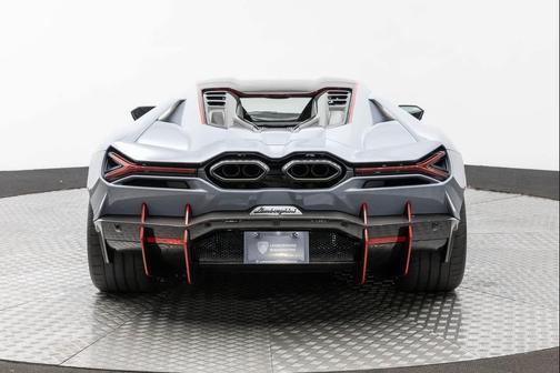 2024 Lamborghini Revuelto Coupe