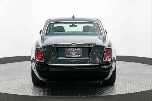 2024 Rolls-Royce Phantom