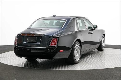 2024 Rolls-Royce Phantom