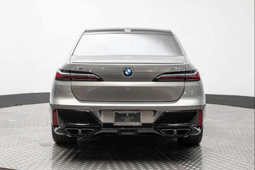 2024 BMW 760 xDrive