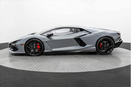 2024 Lamborghini Revuelto Coupe