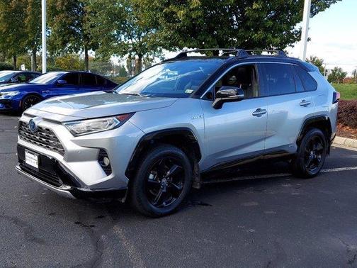 Photo 5 of 33 of 2020 Toyota RAV4 Hybrid XSE