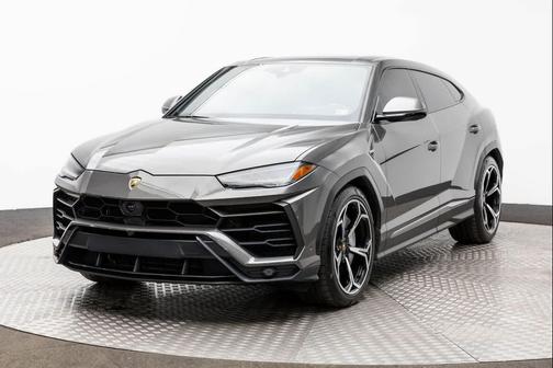 2022 Lamborghini Urus AWD