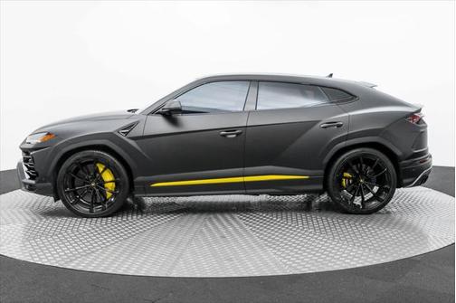 2019 Lamborghini Urus AWD