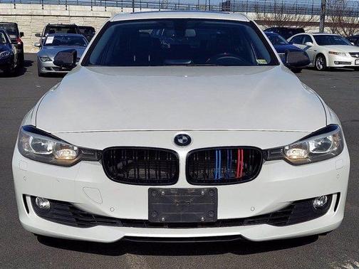 Photo 3 of 32 of 2014 BMW 328 i xDrive