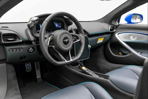 2025 McLaren Artura Spider