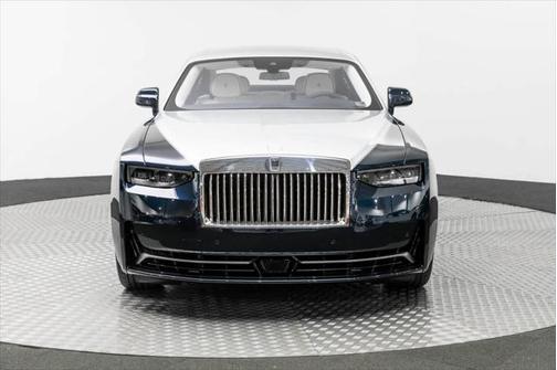 2025 Rolls-Royce Ghost Sedan