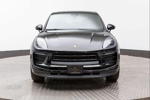 2022 Porsche Macan 